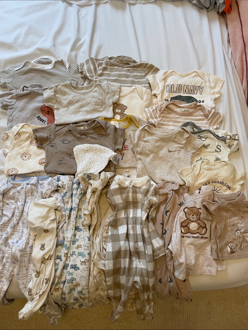 22 piece Neutral Baby Sleepwear & Onesie Bundle - Beige, Cream, Gray